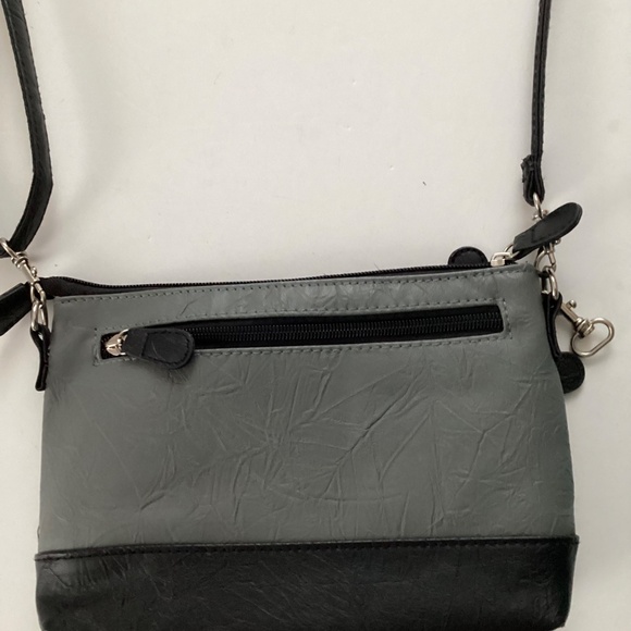 Stone Mountain Gray and Black Leather and Poly Crossbody Purse Shoulder Bag - Picture 4 of 10